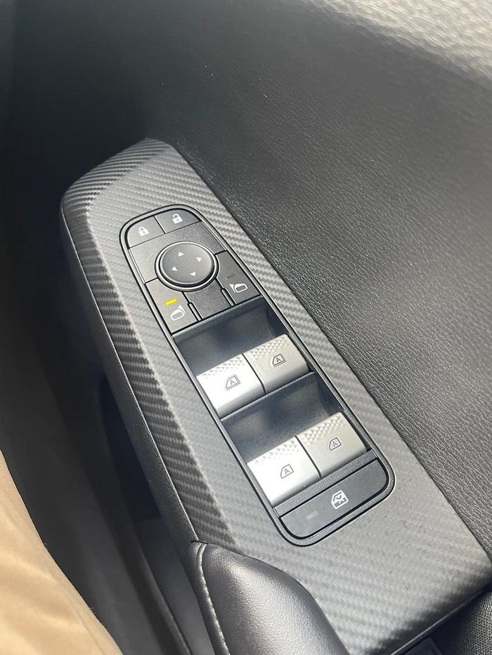 2023 Mitsubishi Outlander ES