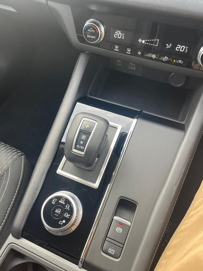 2023 Mitsubishi Outlander ES