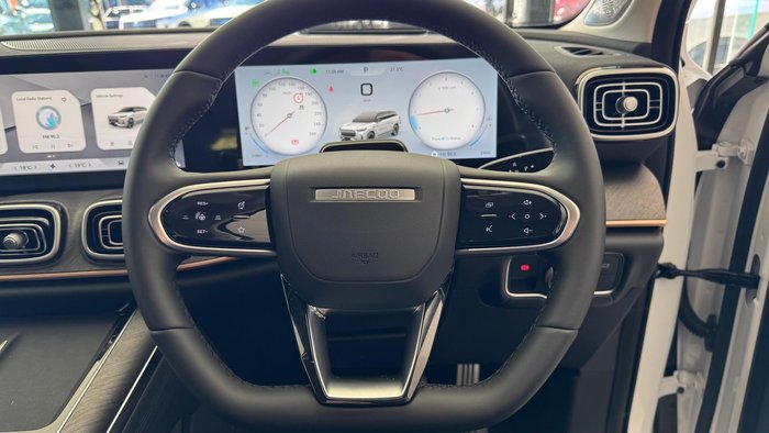 2025 Jaecoo J8 Track