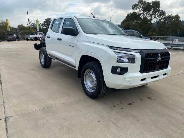 2025 Mitsubishi Triton GLX