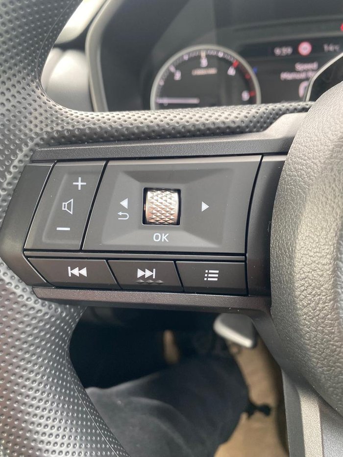 2025 Mitsubishi Triton GLX