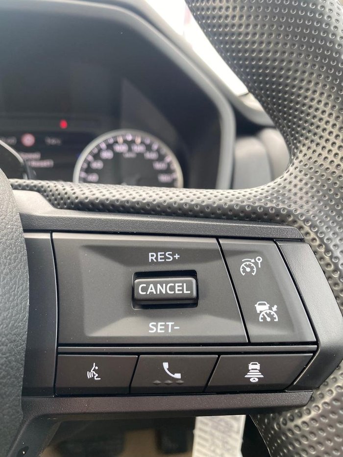 2025 Mitsubishi Triton GLX