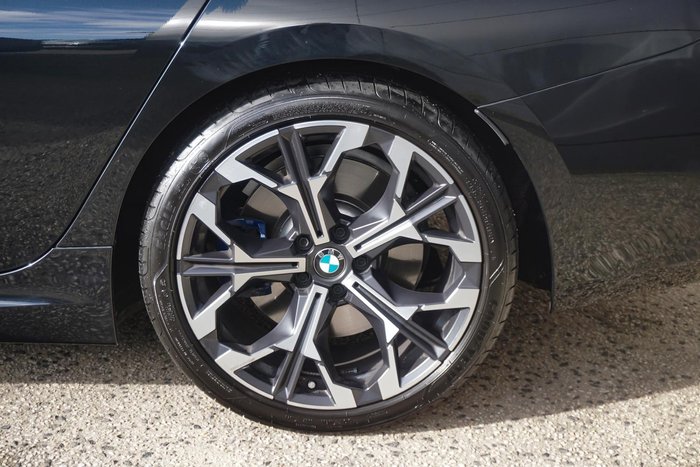 2024 BMW 3 Series 330i M Sport