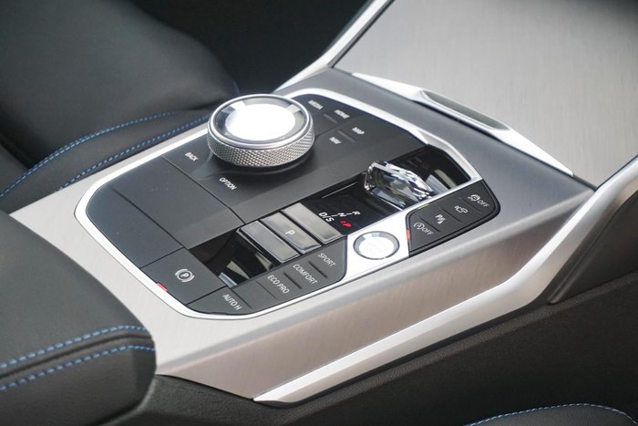 2024 BMW 3 Series 330i M Sport