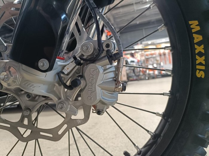 2025 KTM 300 EXC