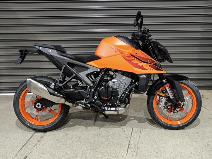 2024 KTM 990 DUKE ORANGE