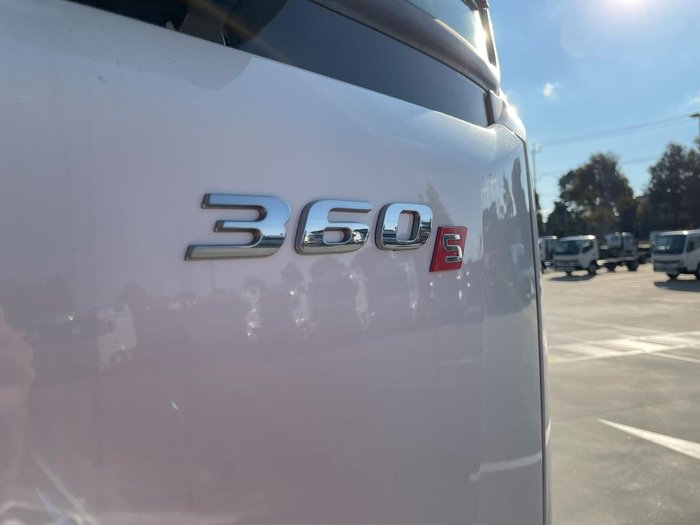 2025 Fuso Shogun FU74 360 White