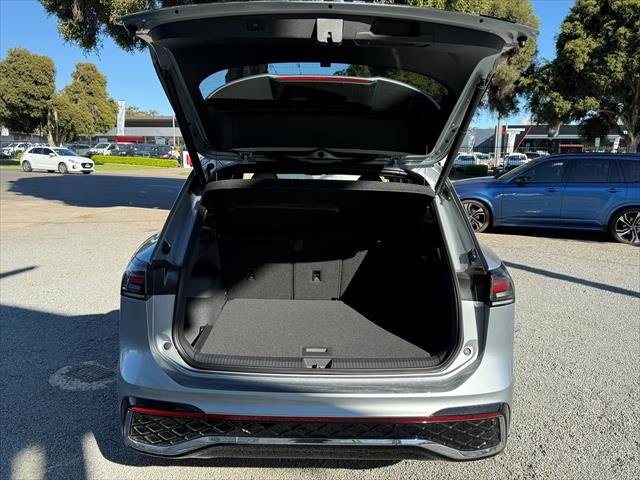 2025 Volkswagen TIGUAN R-LINE