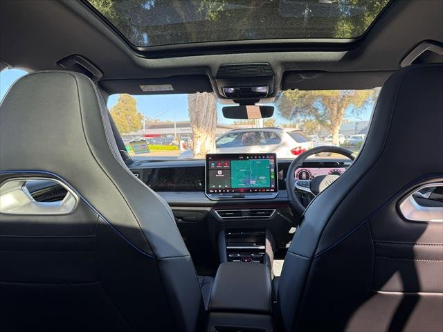 2025 Volkswagen TIGUAN R-LINE