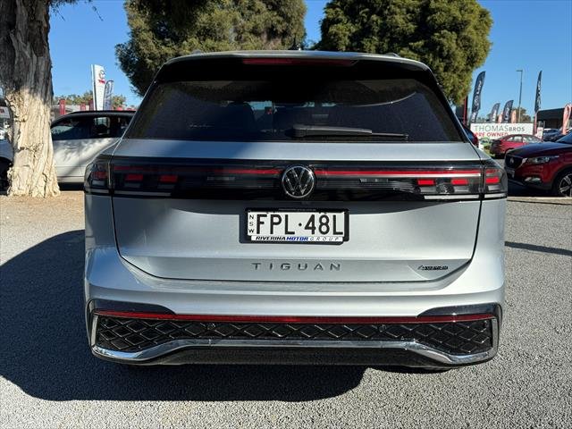 2025 Volkswagen TIGUAN R-LINE