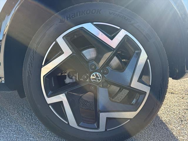 2025 Volkswagen TIGUAN R-LINE