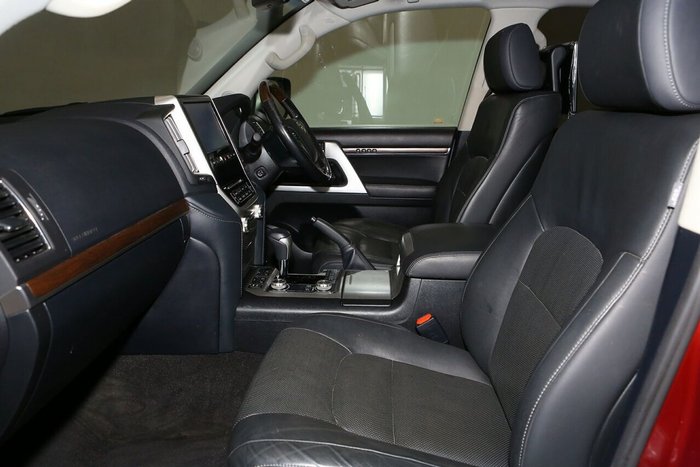 2019 Toyota Landcruiser Sahara