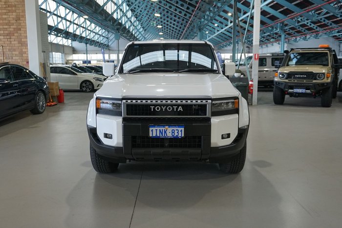 2025 Toyota Landcruiser Prado