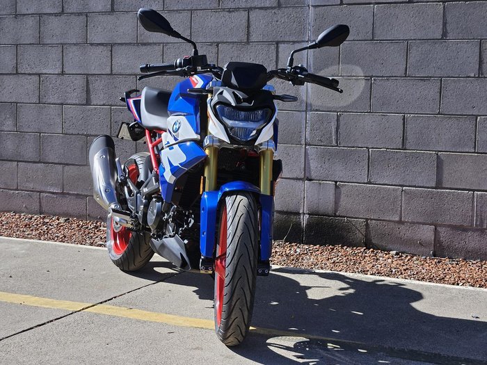 2025 BMW G 310 R