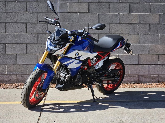2025 BMW G 310 R