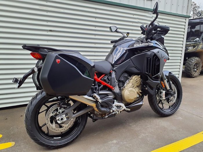 2025 Ducati Multistrada V4S Multistrada Black