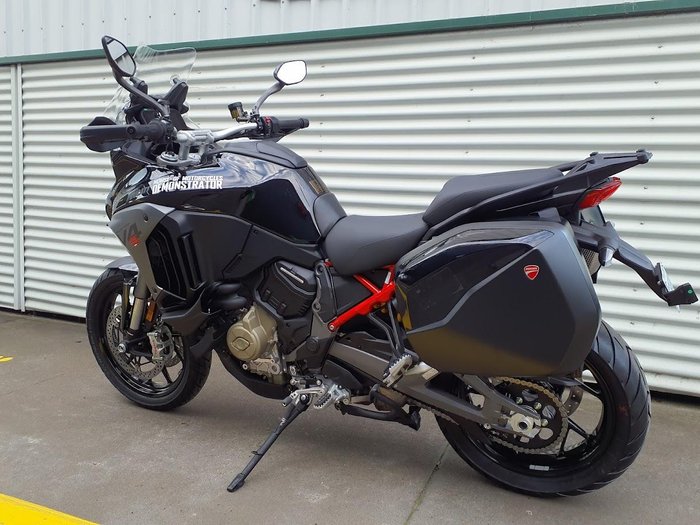 2025 Ducati Multistrada V4S Multistrada Black