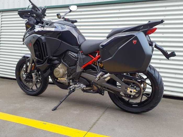 2025 Ducati Multistrada V4S Multistrada Black