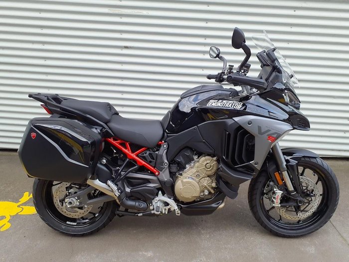 2025 Ducati Multistrada V4S Multistrada Black