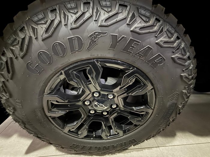 2025 Chevrolet Silverado 1500 ZR2 W/Tech Pack