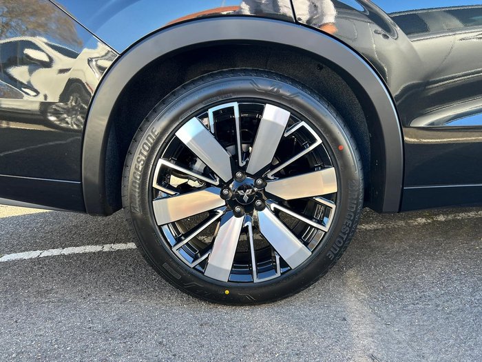 2025 Mitsubishi Outlander Exceed Tourer