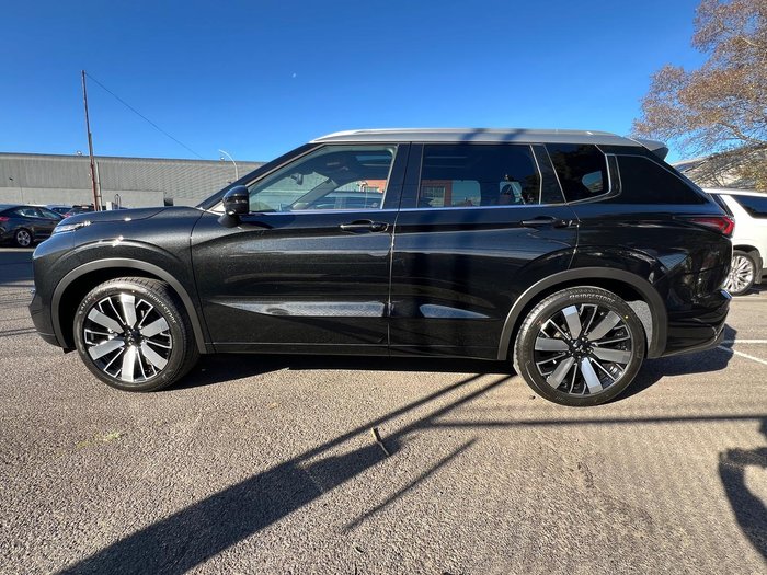 2025 Mitsubishi Outlander Exceed Tourer