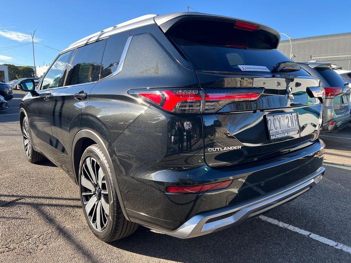 2025 Mitsubishi Outlander Exceed Tourer