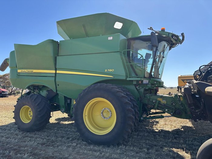 2019 John Deere S780 Green