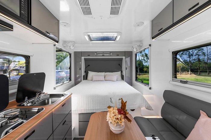 2025 Union RV Tourer 16Ht