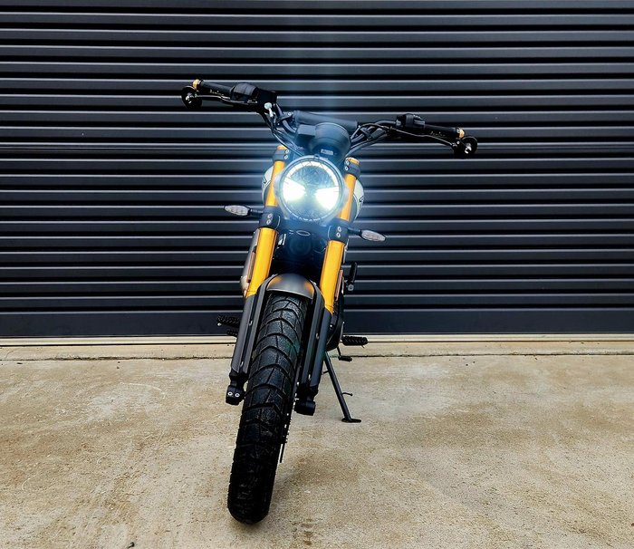 2023 Triumph Scrambler 400 X Scrambler Green
