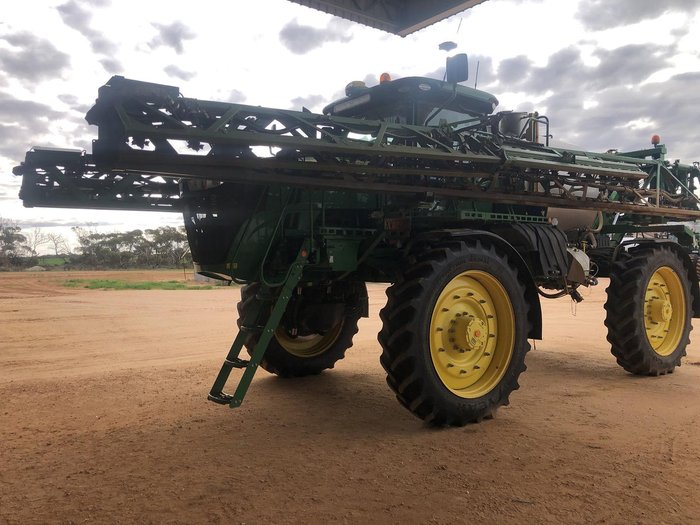 2019 John Deere R4060 Green