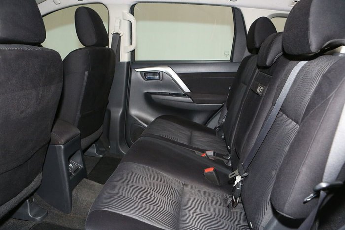2020 Mitsubishi Pajero Sport GLX