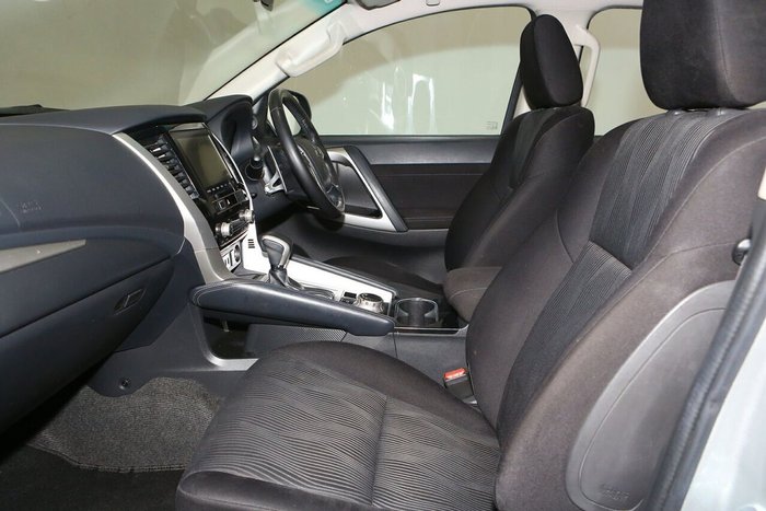 2020 Mitsubishi Pajero Sport GLX