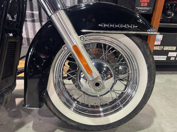 2020 Harley-davidson FLDE DELUXE (107) Vivid Black