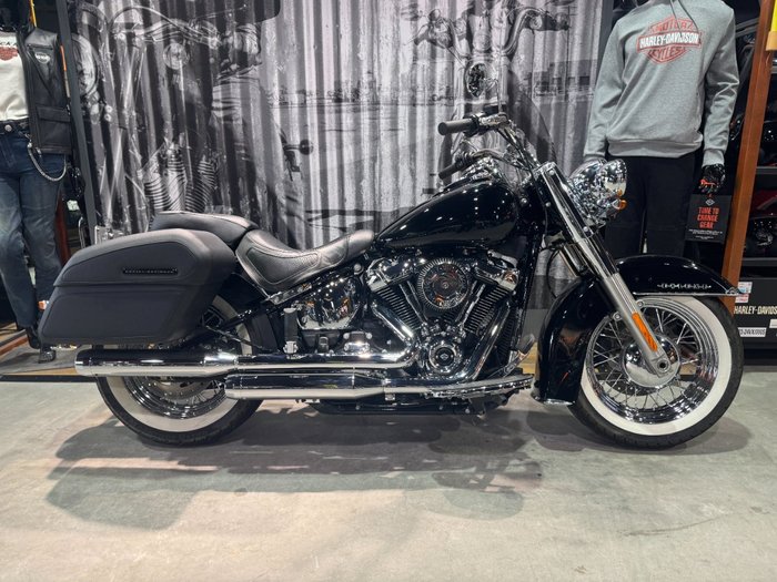 2020 Harley-davidson FLDE DELUXE (107) Vivid Black
