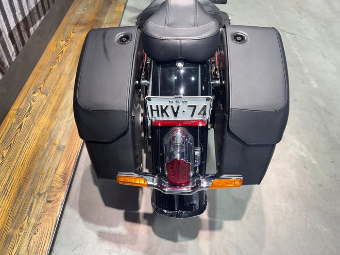 2020 Harley-davidson FLDE DELUXE (107) Vivid Black