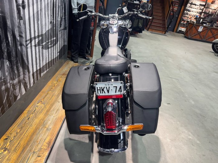 2020 Harley-davidson FLDE DELUXE (107) Vivid Black