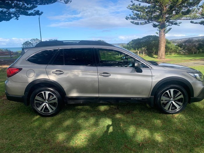 2018 Subaru Outback 2.5i Premium
