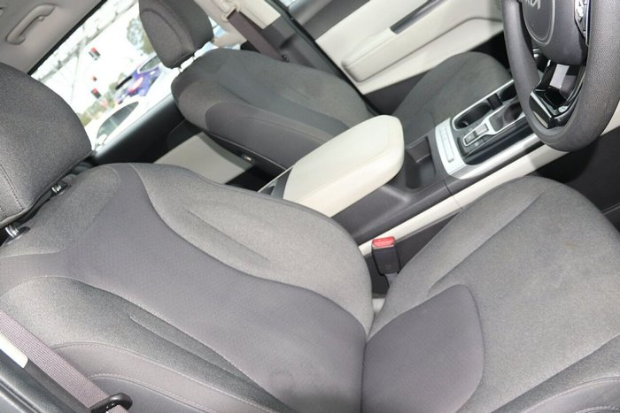 2022 Kia Carnival S