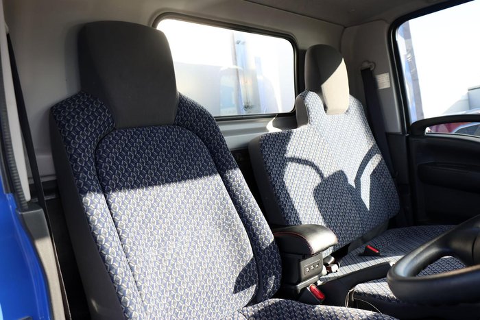 2023 Isuzu N Series NLR 45-150 Traypack BLUE