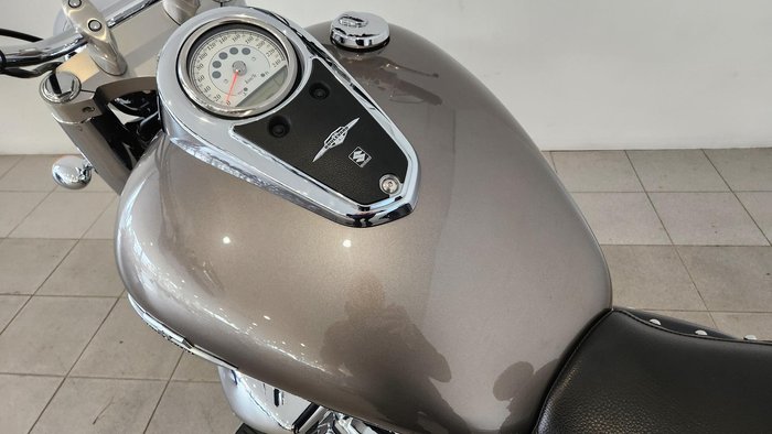 2013 Suzuki Boulevard C109RT (VLR1800T) Boulevard Silver