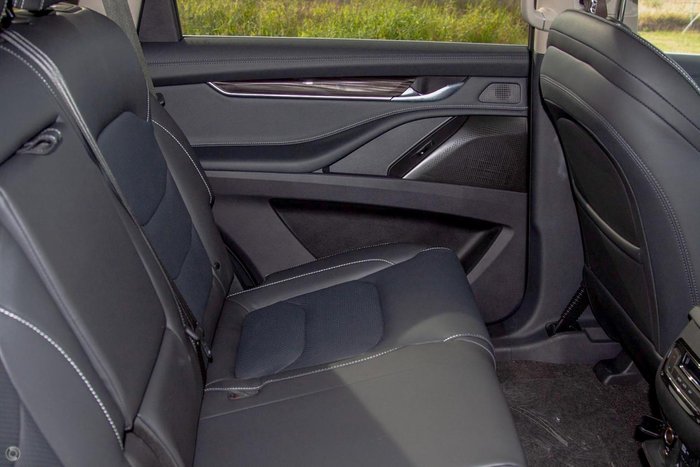 2023 LDV D90 Executive