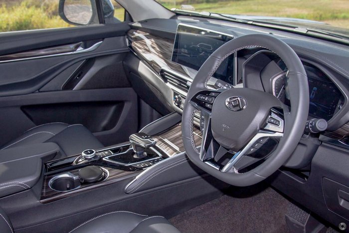 2023 LDV D90 Executive