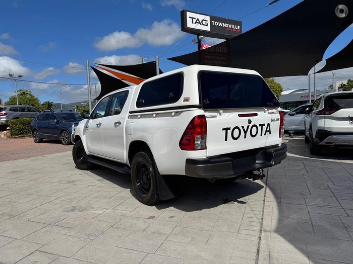 2017 Toyota Hilux SR
