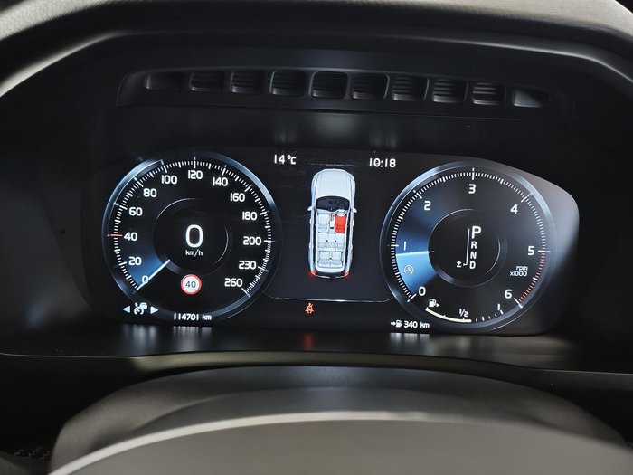 2016 Volvo XC90 D5 R-Design