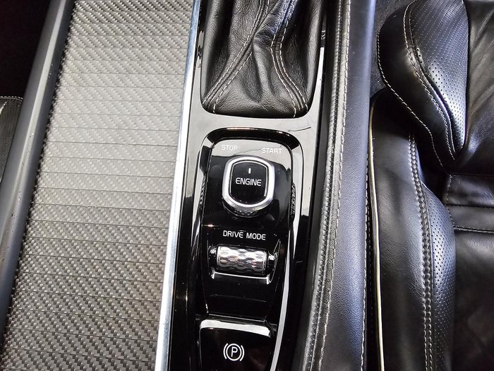 2016 Volvo XC90 D5 R-Design