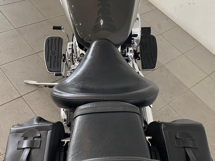 2003 Yamaha V-Star XVS1100A Classic V-Star Silver