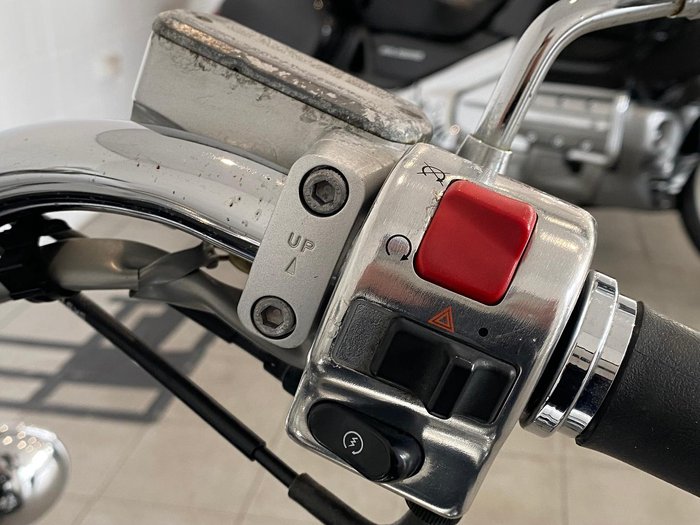 2003 Yamaha V-Star XVS1100A Classic V-Star Silver