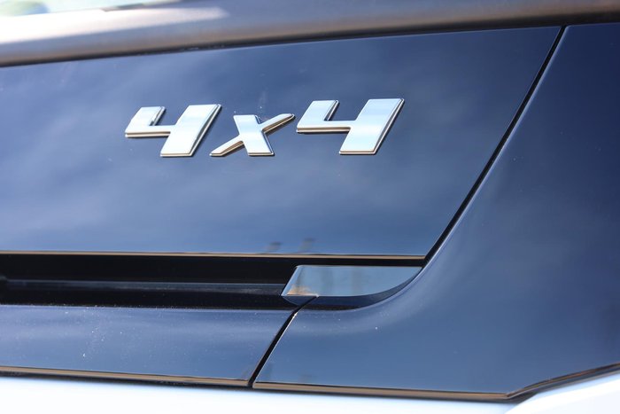 2025 Fuso Canter 4x4 Single Cab with Alloy Tray White