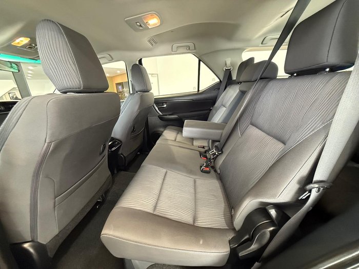 2023 Toyota Fortuner GX